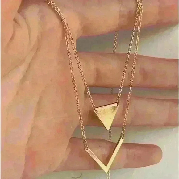 Vintage-Inspired Double Layer Triangle and V-Shaped Pendant Necklace - Picture 3 of 4